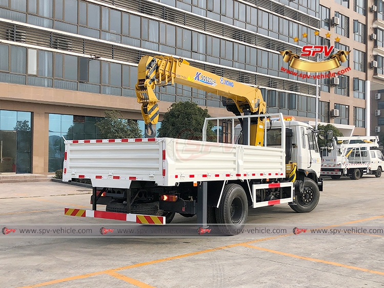 8 Tons Telescopic Crane Truck Dongfeng - RB